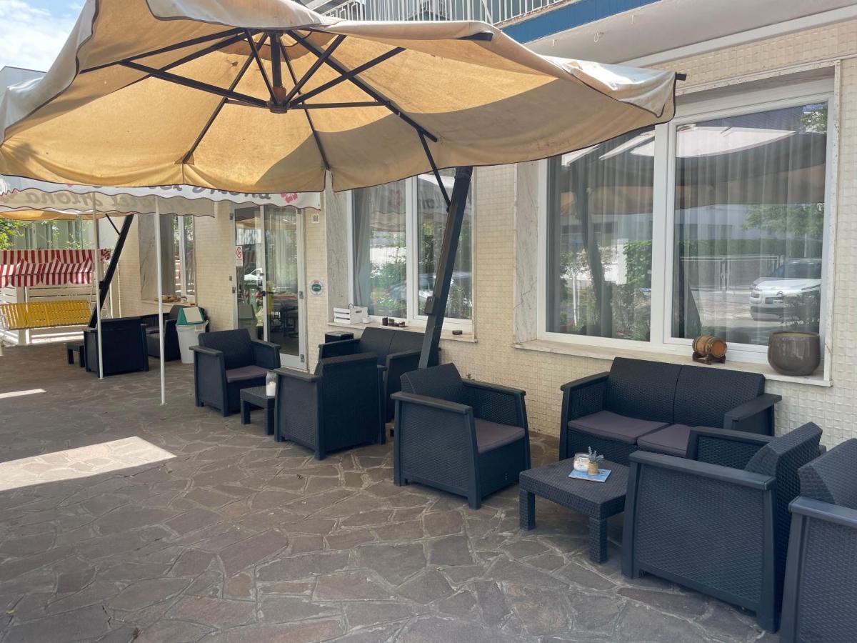Hotel Aloha 2*
